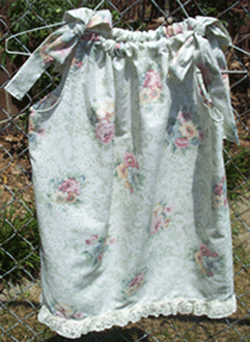 Pillowcase dress w/flora print